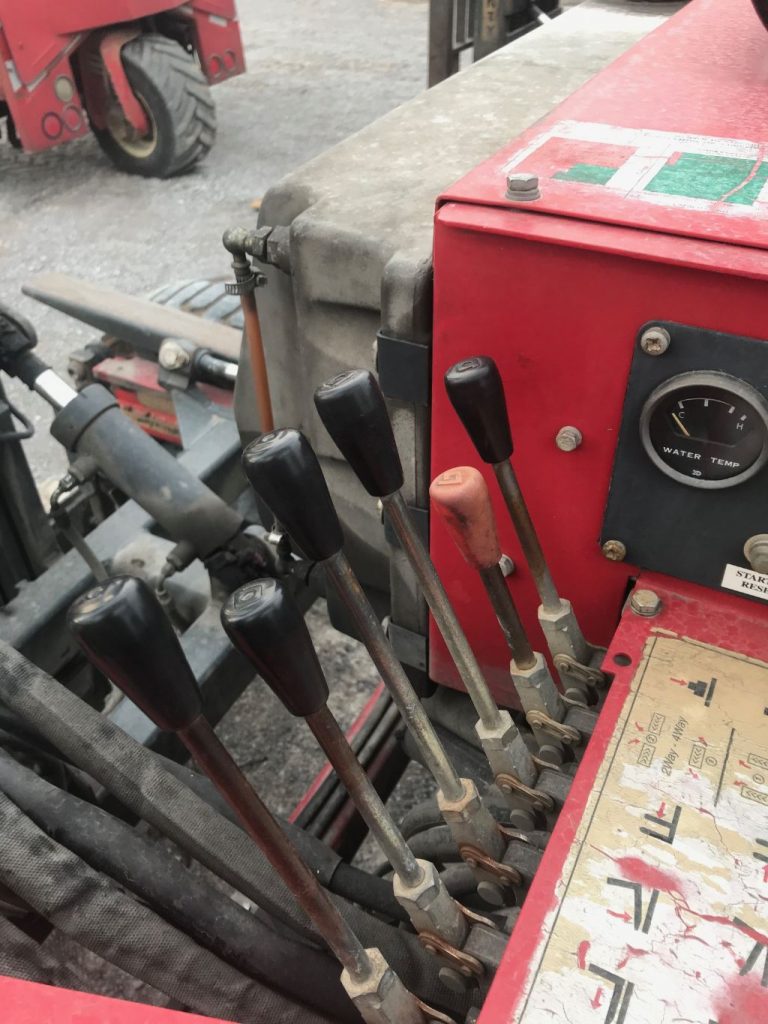 2005 Moffett M5500 5500 LB Forklift Leasing Systems INC